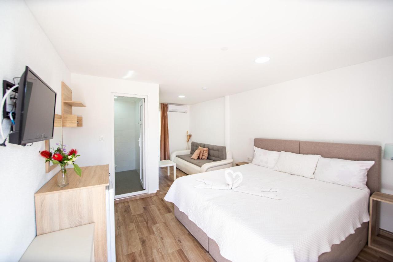 Saki Apartments Budva Eksteriør bilde