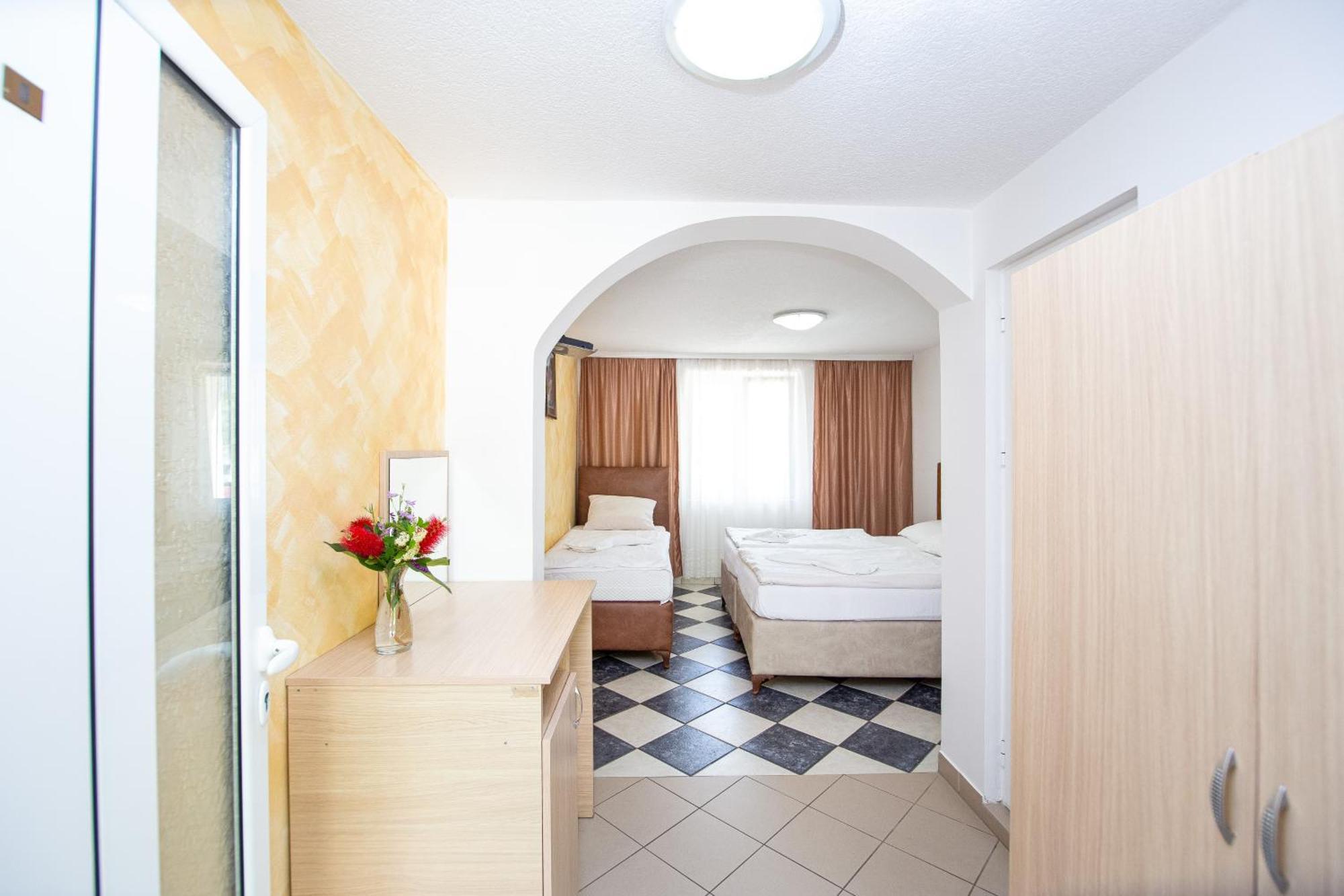 Saki Apartments Budva Eksteriør bilde