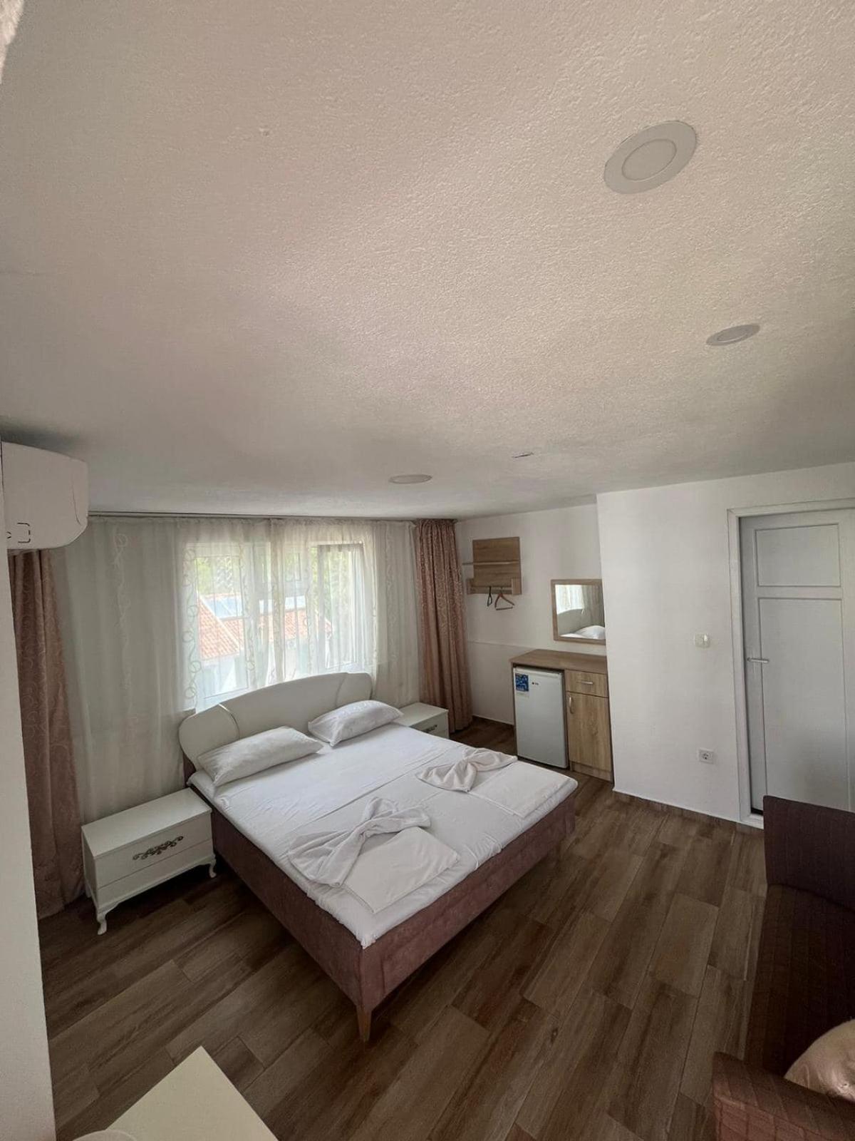 Saki Apartments Budva Eksteriør bilde